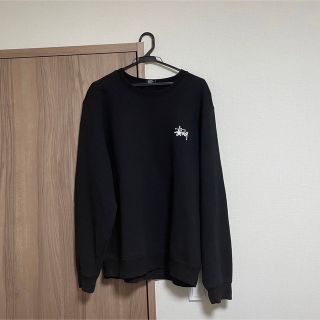 ステューシー(STUSSY)の【大人気デザイン】ステューシー☆バックプリントロゴ　スウェット定番カラー即売品(スウェット)