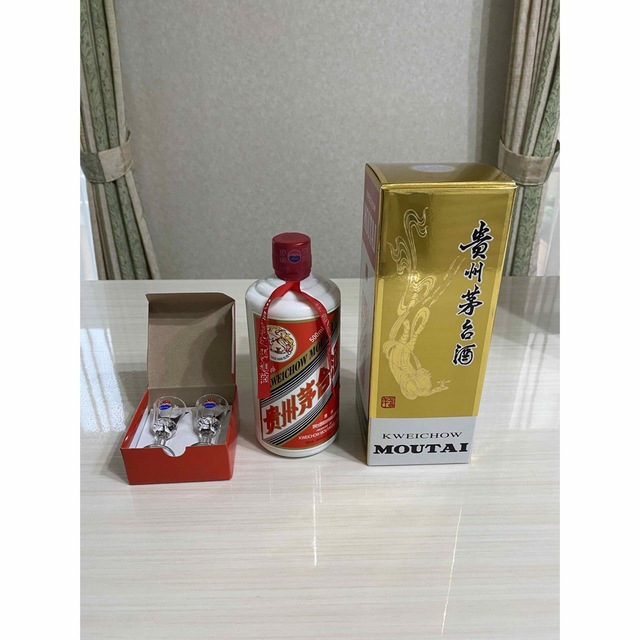 売筋品 中国古酒マオタイ酒天女ラベル2018年53度500mlグラス付き 食品
