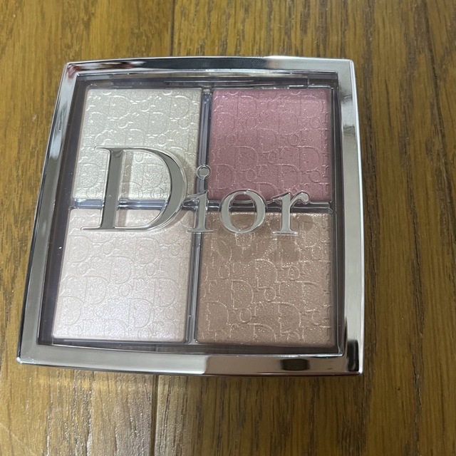 Dior - Dior フェイスパウダー チークカラー 新品の通販 by SHOP ...