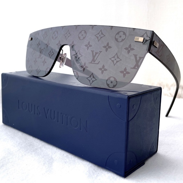 ファッション小物LOUIS VUITTON ルイヴィトン　モノグラム　サングラス　希少　極美品