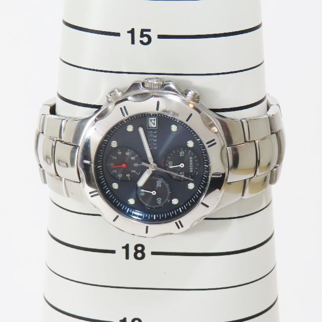 GUESS(ゲス)の美品 稼働品 GUESS ゲス クロノグラフ クオーツ 腕時計 110121G3 メンズの時計(腕時計(アナログ))の商品写真