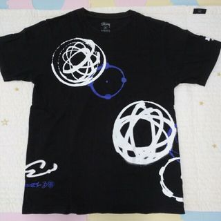 ステューシー(STUSSY)のSTUSSY✖︎FUTURA　ステューシー　半袖Tシャツ　ブラック　Mサイズ(Tシャツ/カットソー(半袖/袖なし))