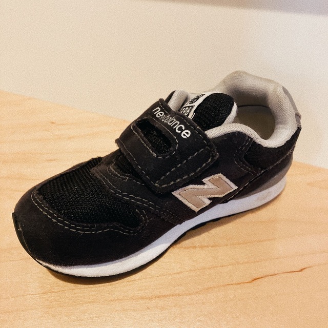 New Balance(ニューバランス)のニューバランス　スニーカー　14cm 黒　ブラック　ベビーシューズ IZ996 キッズ/ベビー/マタニティのベビー靴/シューズ(~14cm)(スニーカー)の商品写真