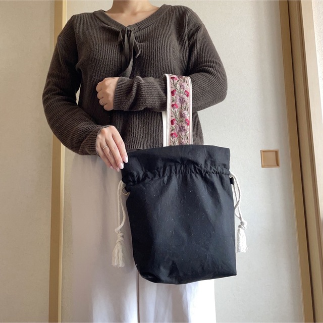 インド刺繍リボン　巾着　バッグ　3way トートバッグ　ショルダーバッグ ハンドメイドのファッション小物(バッグ)の商品写真