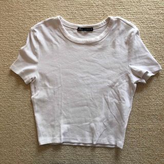 ザラ(ZARA)のZARA☆Tシャツ　ホワイト　ショート丈　Mサイズ(Tシャツ(半袖/袖なし))