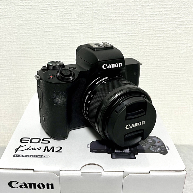 ほぼ新品 Canon EOS Kiss M2 レンズキット ブラック | フリマアプリ ラクマ
