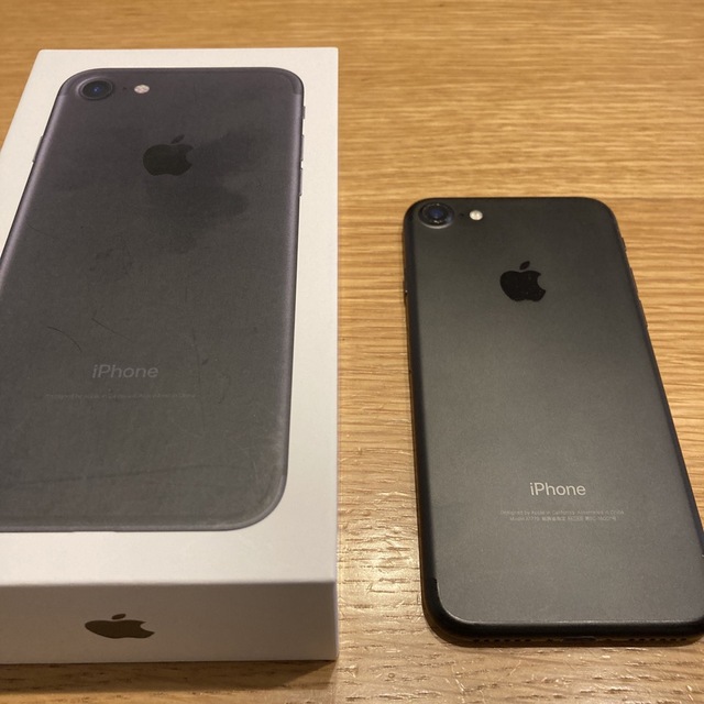 iPhone 7 Black 32 GB ジャンク