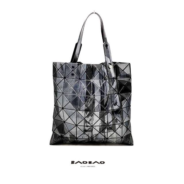 BaoBaoIsseyMiyake(バオバオイッセイミヤケ)の超美品 バオバオ イッセイミヤケ トートバッグ 03-23041003 レディースのバッグ(トートバッグ)の商品写真