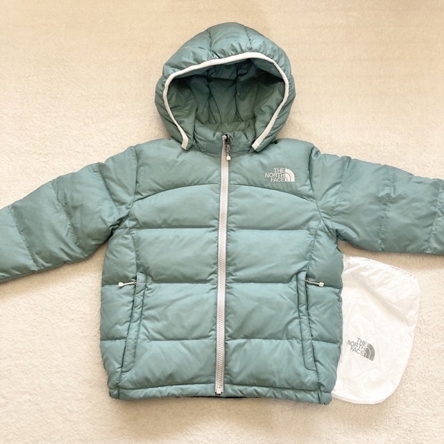 THE NORTH FACE(ザノースフェイス)のノースフェイス　ダウンジャケット　キッズ　130 キッズ/ベビー/マタニティのキッズ服男の子用(90cm~)(ジャケット/上着)の商品写真