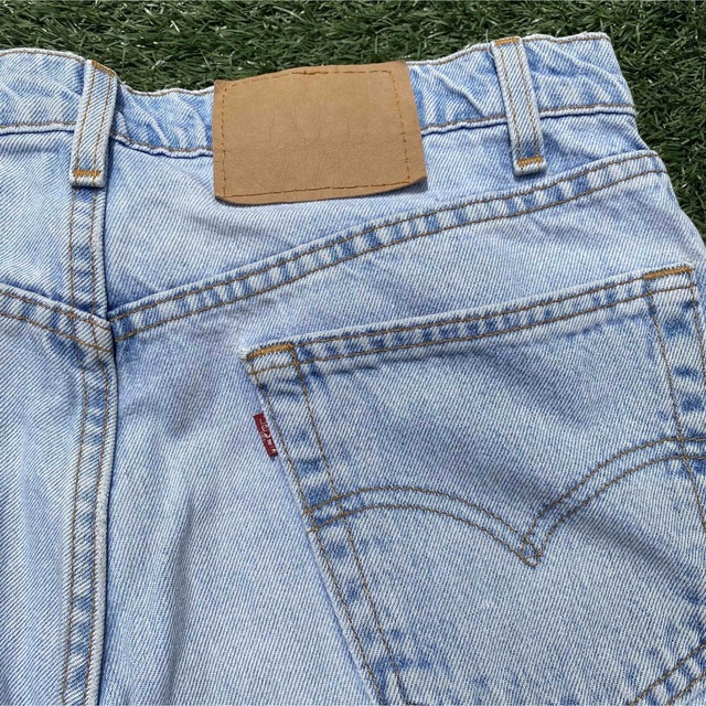 Levi's(リーバイス)のリーバイス 550 W34 L32 ライトブルーデニムジーンズUSA1997年製 メンズのパンツ(デニム/ジーンズ)の商品写真