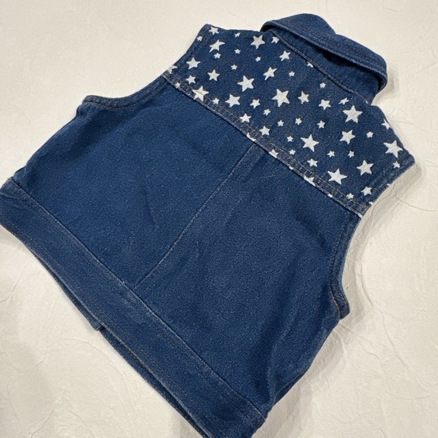 キッズ デニム ベスト 90 星 ディズニーランド 可愛い キッズ/ベビー/マタニティのキッズ服女の子用(90cm~)(カーディガン)の商品写真