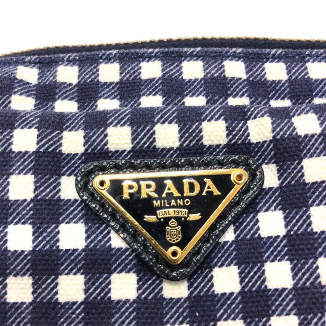 PRADA(プラダ)のプラダ PRADA ギンガムチェック 1NA021 トライアングルロゴ 化粧ポーチ ポーチ コットン ネイビー レディースのファッション小物(ポーチ)の商品写真