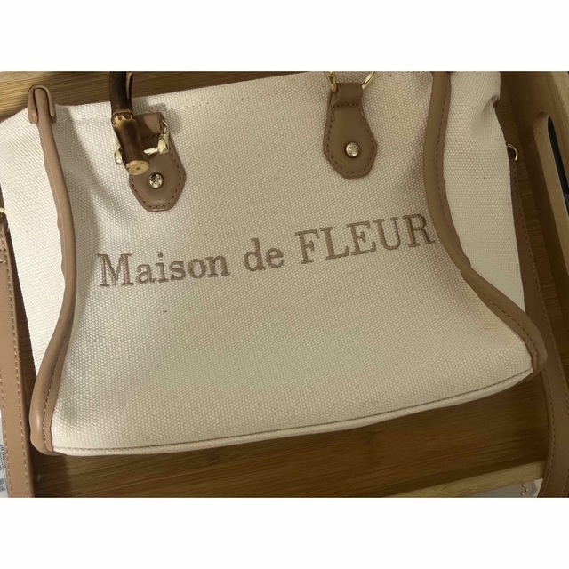 Maison de FLEUR(メゾンドフルール)のMaison de FLEUR レディースのバッグ(トートバッグ)の商品写真