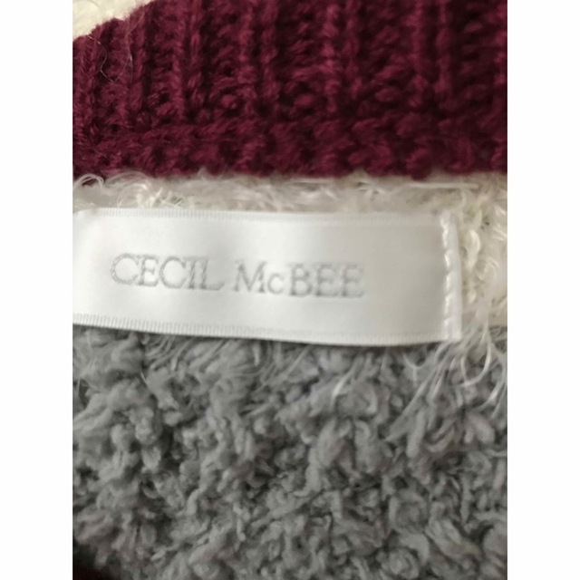 CECIL McBEE(セシルマクビー)のセーターニット　レディース M 未使用　赤　白　グレー レディースのトップス(ニット/セーター)の商品写真