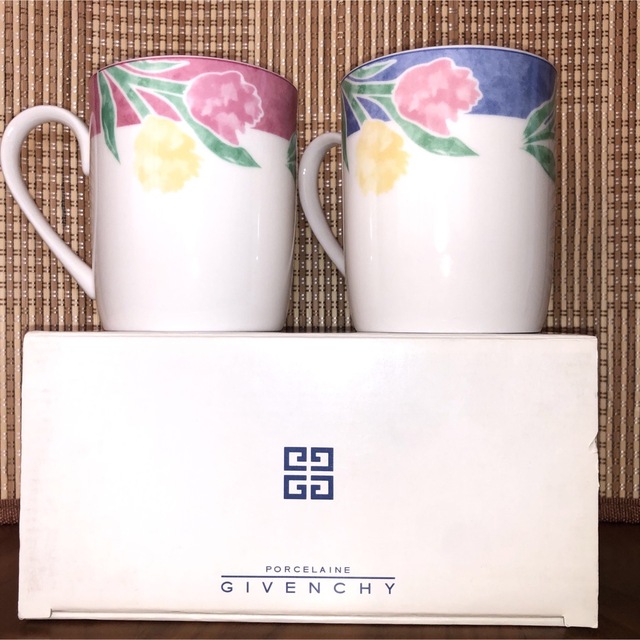 GIVENCHY - 【未使用】ジバンシー マグカップ ペアの通販 by なお's