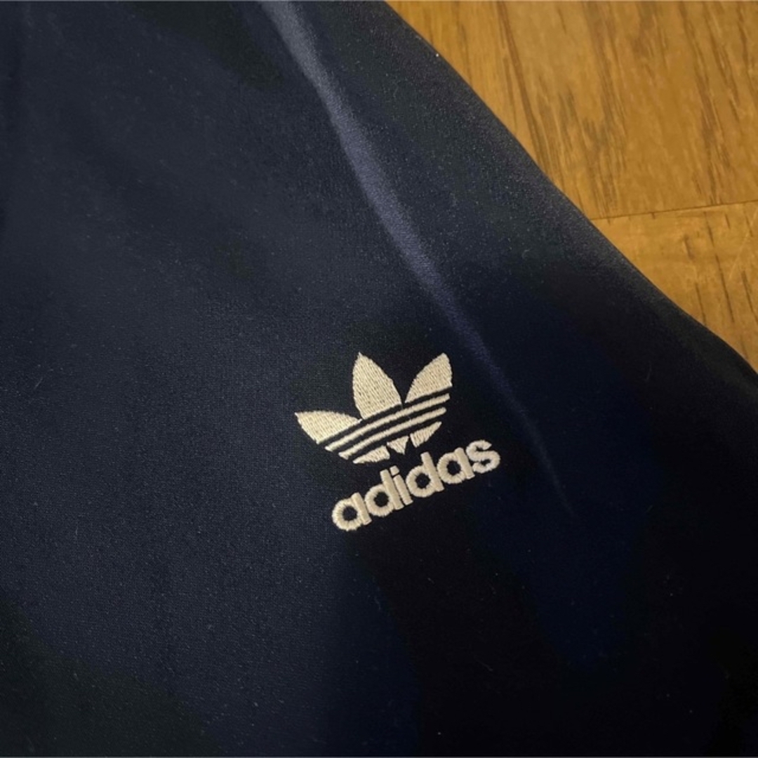 adidas(アディダス)のアディダス　レディースサテンパンツ レディースのパンツ(その他)の商品写真