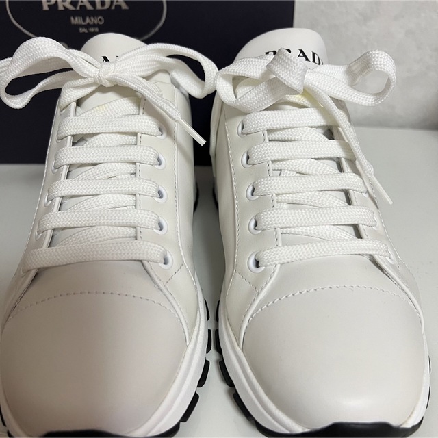 PRADA - プラダ PRADA スニーカー 37 23.5cmの通販 by am❁⃘|プラダ