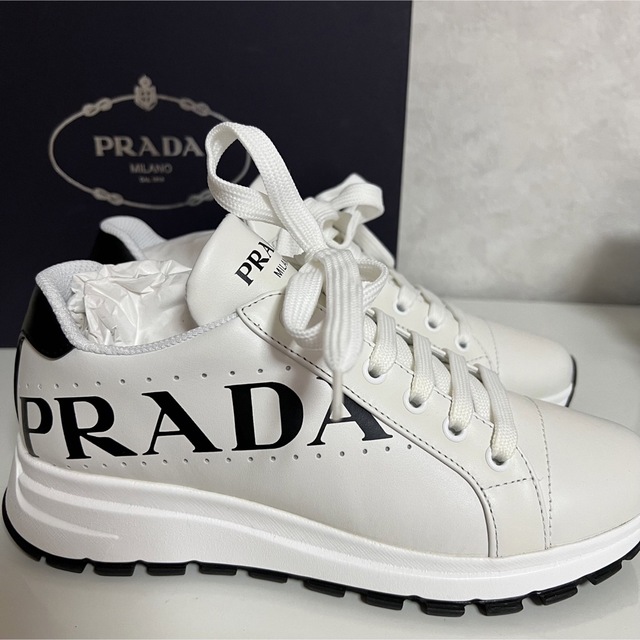 PRADA プラダ ロゴ入りスニーカー 23.5cm bollestoreplus.com