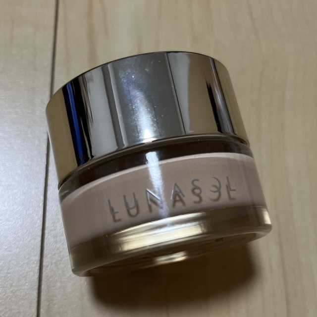 LUNASOL(ルナソル)のグロウイングシームレスバームEX OC2 コスメ/美容のベースメイク/化粧品(ファンデーション)の商品写真