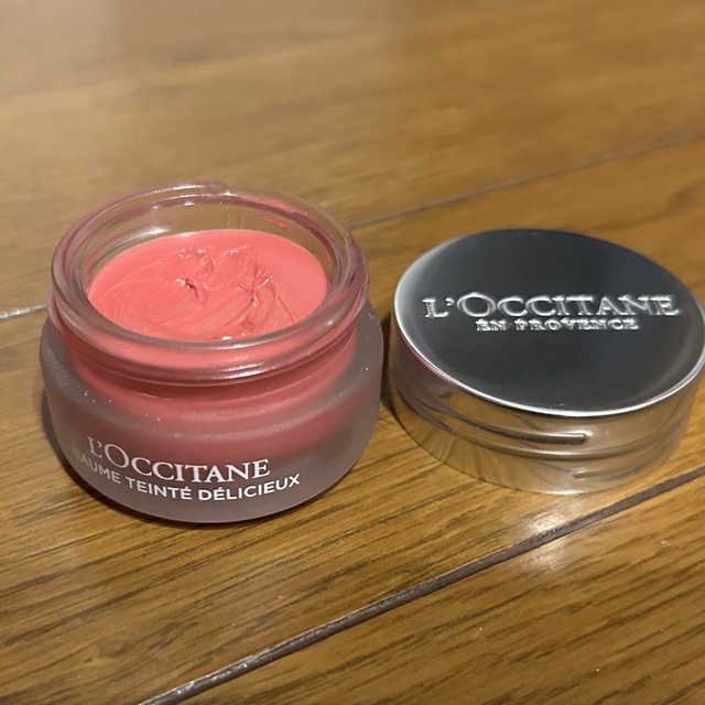 L'OCCITANE(ロクシタン)のロクシタン　リップバーム　ピンクカシス コスメ/美容のベースメイク/化粧品(リップグロス)の商品写真