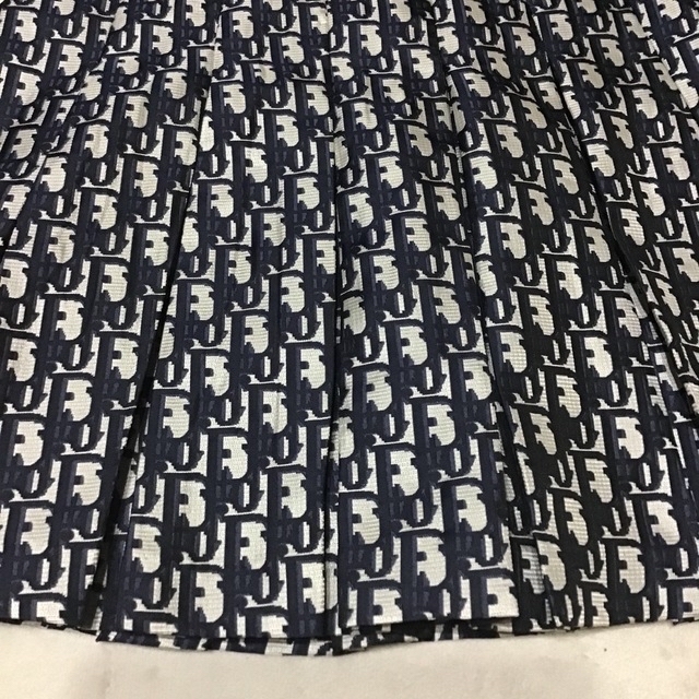 Christian Dior(クリスチャンディオール)のディオール　Tシャツ　最終価格 レディースのトップス(Tシャツ(半袖/袖なし))の商品写真