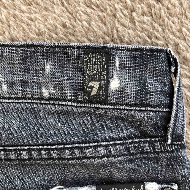 7 for all mankind(セブンフォーオールマンカインド)のセブンオールマイカインド　ヴィンテージダメージジーンズ レディースのパンツ(デニム/ジーンズ)の商品写真