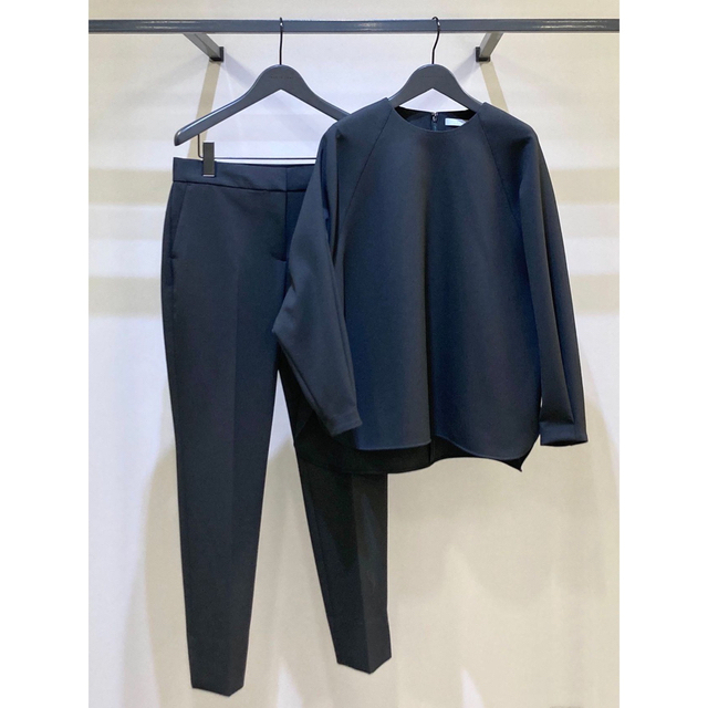 theory luxe 21SS Frost Stretchセットアップ 紺36 theory luxe 21SS Frost Stretchセットアップ 紺36