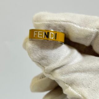 フェンディ(FENDI)のフェンディのロゴリング 金運アップのビタミンカラーの指輪 セレブスタイル好きに◎(リング(指輪))