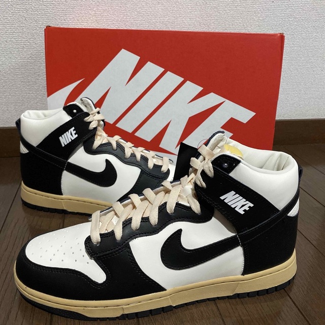 dunk low パンダ　白　黒　27cm