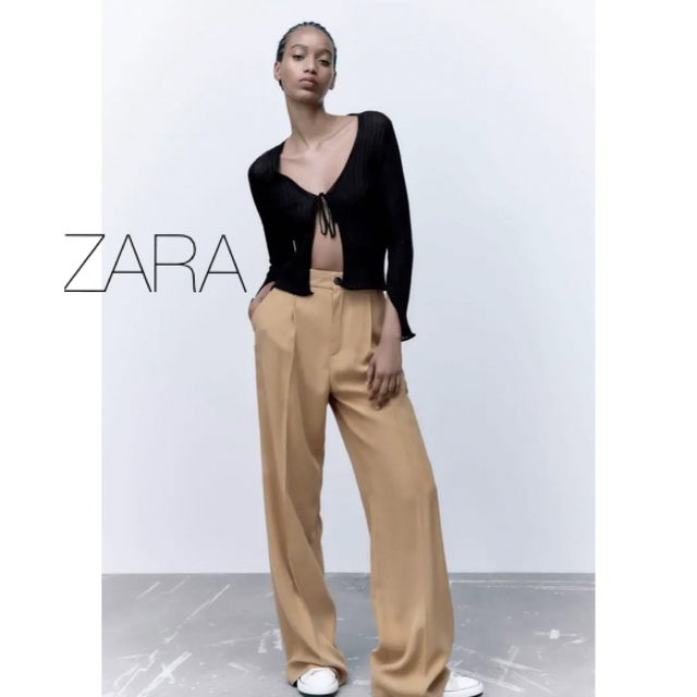 ZARA(ザラ)のZARA ザラ  フルレングス　タックパンツ　新品・タグ付　完売品 レディースのパンツ(カジュアルパンツ)の商品写真