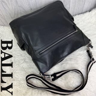 バリー(Bally)の人気♡大容量♡A4可♡BALLY バリー レザー ストライプ ショルダーバッグ(ショルダーバッグ)