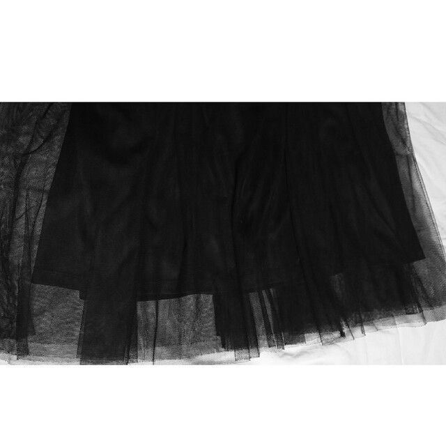 GU(ジーユー)のGU チュールスカート 黒 レディースのスカート(ロングスカート)の商品写真