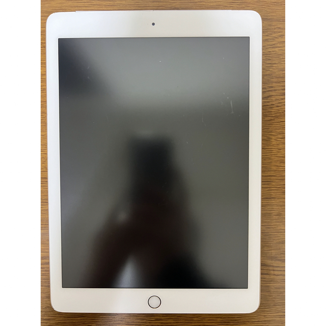 【値下げしました！】Apple iPad (第6世代) 128GB Gold