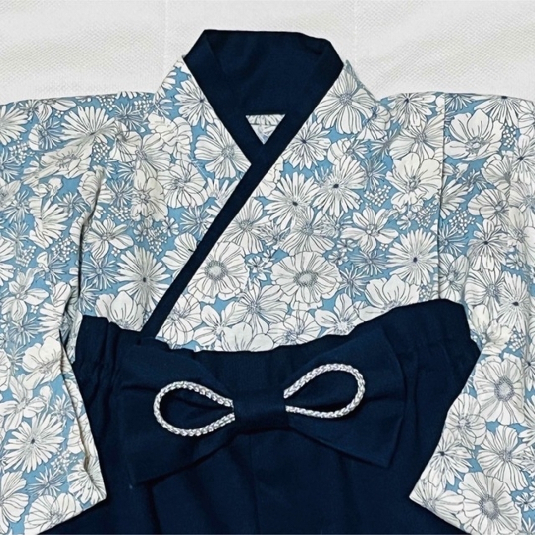 ベビー袴　ベビー着物　ブルー系白花柄　ネイビー　60 70 80 ハンドメイドのキッズ/ベビー(その他)の商品写真