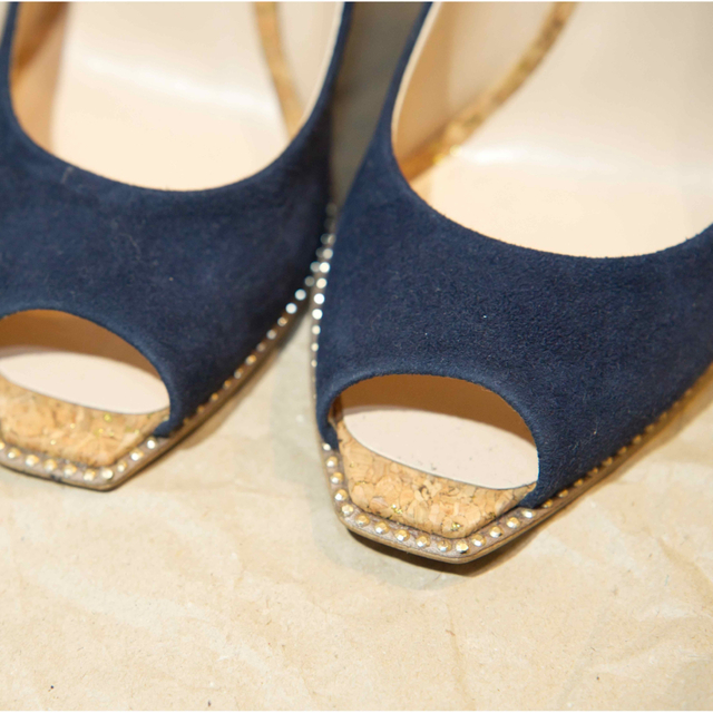 DIANA(ダイアナ)のDIANA オープントゥパンプス ネイビー スタッズ 24cm レディースの靴/シューズ(ハイヒール/パンプス)の商品写真