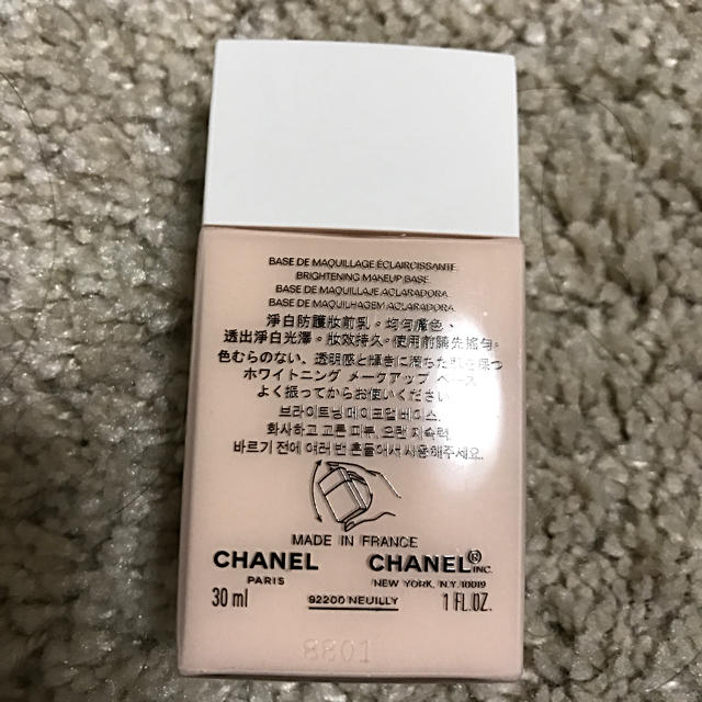 CHANEL(シャネル)のシャネル ルブラン バーズ ルミエール コスメ/美容のベースメイク/化粧品(化粧下地)の商品写真