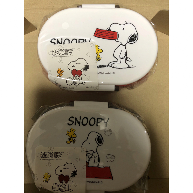 SNOOPY(スヌーピー)のスヌーピーお弁当箱2個セット インテリア/住まい/日用品のキッチン/食器(弁当用品)の商品写真