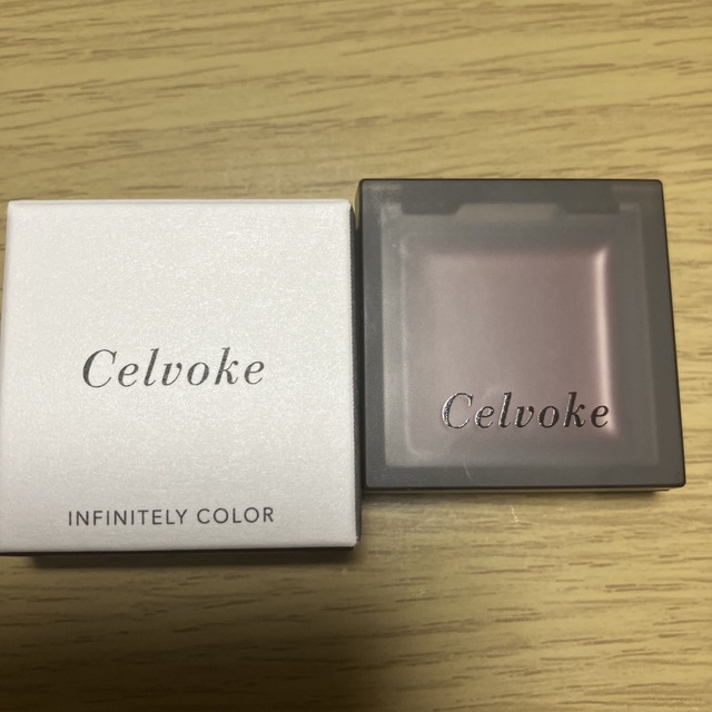 Celvoke(セルヴォーク)のセルヴォーク　インフィニトリーカラー　16 コスメ/美容のベースメイク/化粧品(アイシャドウ)の商品写真