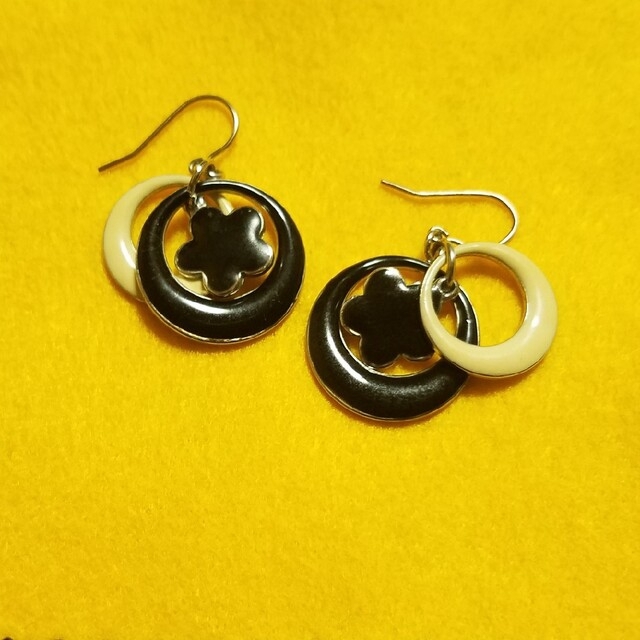 MARY QUANT(マリークワント)のMARY QUANTピアス♪ レディースのアクセサリー(ピアス)の商品写真