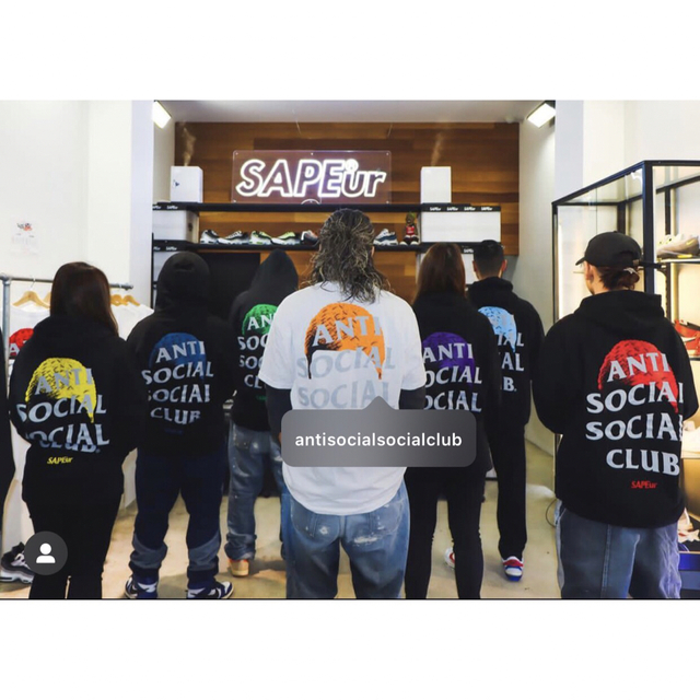 ANTI SOCIAL SOCIAL CLUB(アンチソーシャルソーシャルクラブ)の【限定品】sapeur サプール ANTI SOCIAL 背面ロッドマンTシャツ メンズのトップス(Tシャツ/カットソー(半袖/袖なし))の商品写真