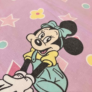 ディズニー(Disney)の🌜ビンテージ　ハギレ🌛ディズニー　ミニー　紫　シーツ (生地/糸)