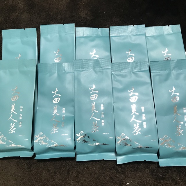 【オススメ】中国産 烏龍茶 10パック 食品/飲料/酒の飲料(茶)の商品写真