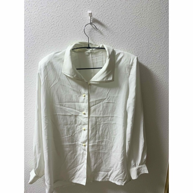 【5／3まで即日発送】おしゃれ白シャツ レディースのトップス(Tシャツ(長袖/七分))の商品写真