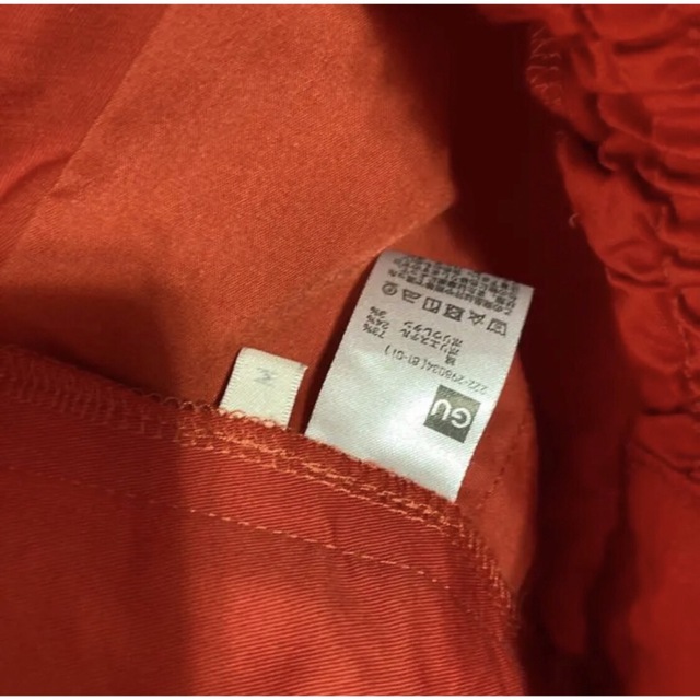 GU(ジーユー)のGU オレンジスカート レディースのスカート(ひざ丈スカート)の商品写真