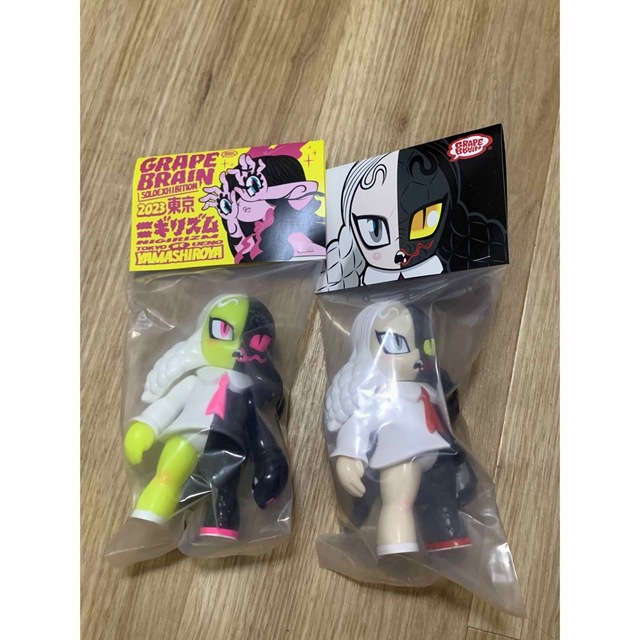 grapebrain グレープブレイン 2セット 蜷局少女みみみちゃん ソフビ grapebrain グレープブレイン 2セット 蜷局少女みみみちゃん ソフビ