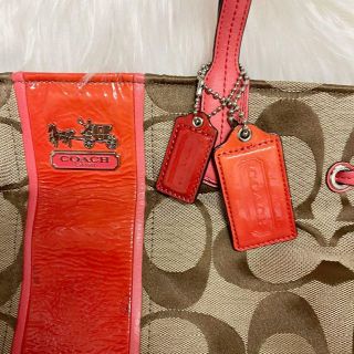 コーチ(COACH)のコーチ　シグネチャー　エナメル　ショルダー(ショルダーバッグ)