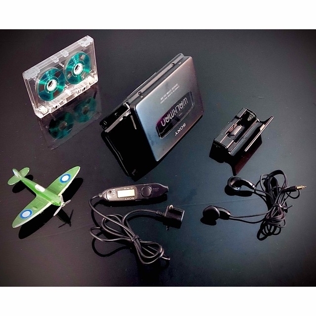 SONY - カセットウォークマン SONY WM-EX811、黒色「整備済み SONY - カセットウォークマン SONY WM-EX811、黒色「整備済み