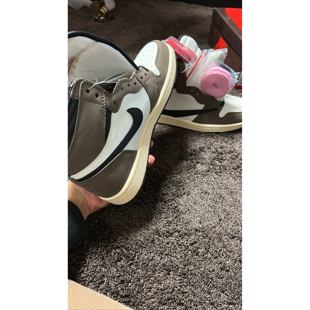 Travis Scott Nike Air Jordan 1 28 メンズの靴/シューズ(スニーカー)の商品写真