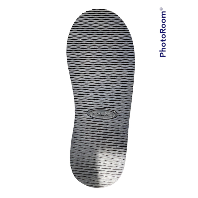 mont bell(モンベル)のモンベル　ソックオン　ビーミングスペシャル　オリーブ　新品未使用品 メンズの靴/シューズ(ビーチサンダル)の商品写真