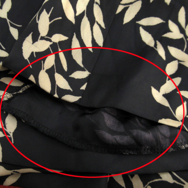 IENA(イエナ)のイエナ IENA フレアスカート ミモレ丈 総柄 40 黒 ブラック ベージュ レディースのスカート(ひざ丈スカート)の商品写真
